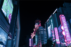 探索上海的夜班车与微型公交
